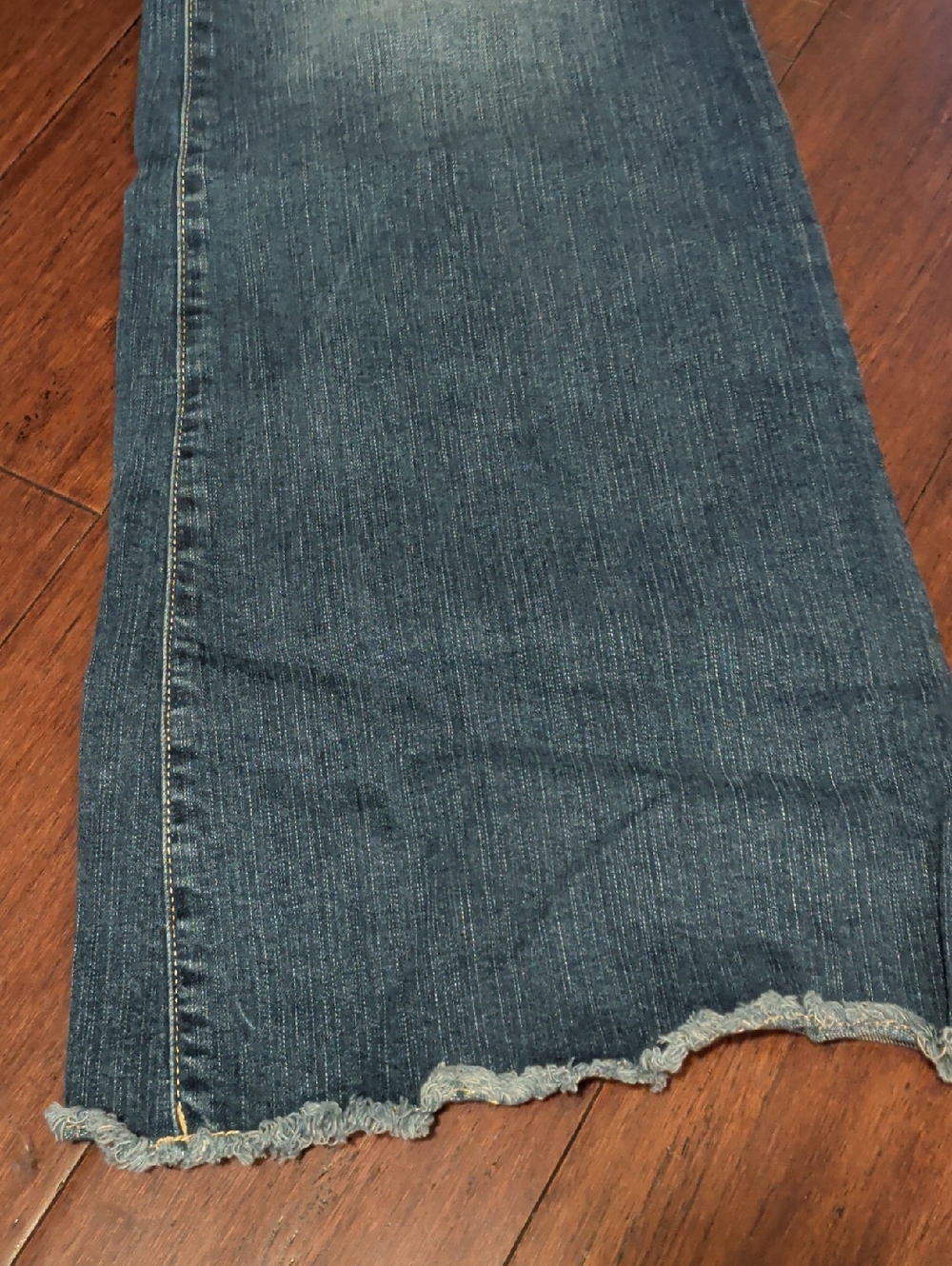 Torrid jean vintage stretch Mid Rose Flare Size 22 - Picture 3 of 9